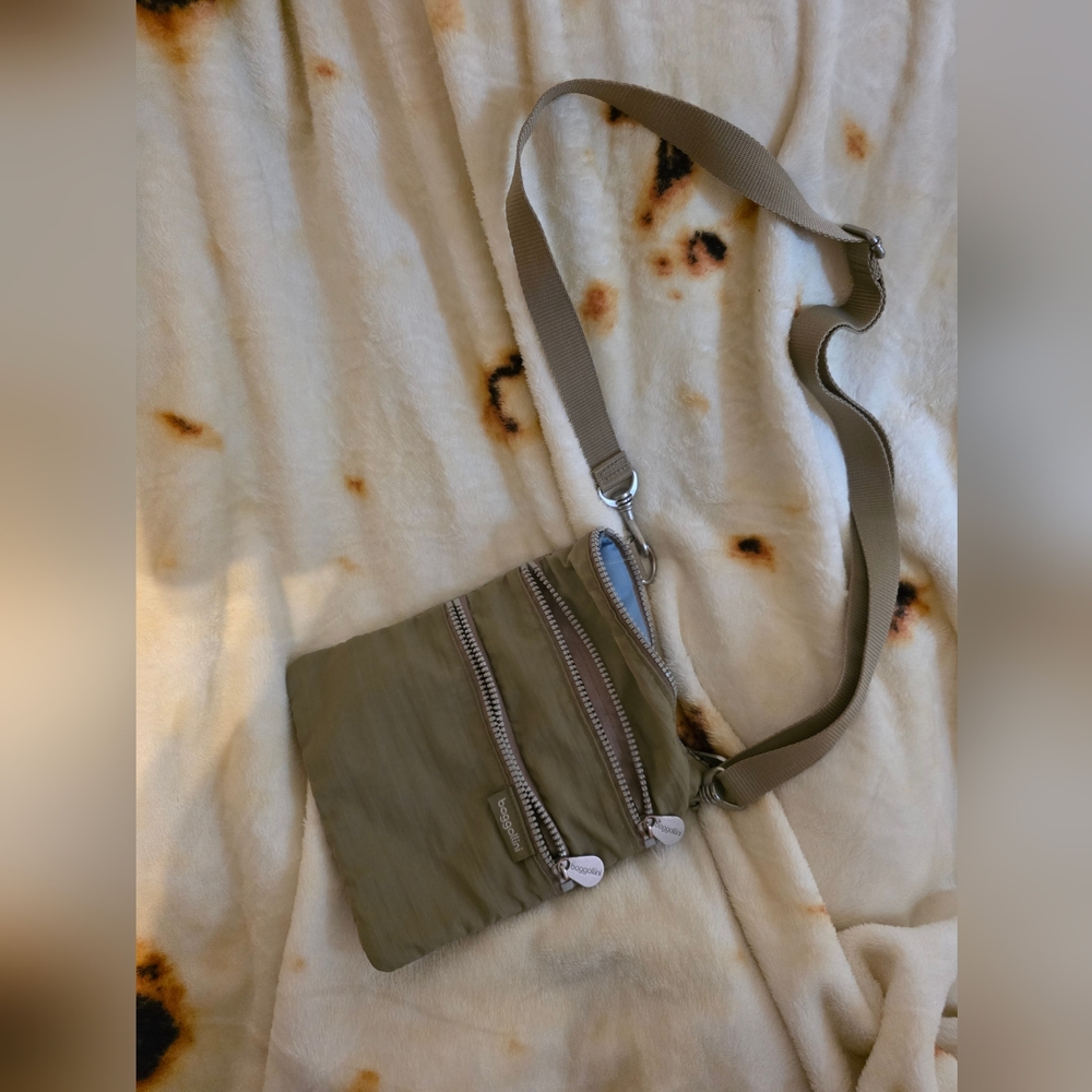 Baggallini Taupe Crossbody with Adjustable Webbing Strap
